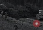 Standbild Bulldozer Osterode Deutschland, 1945, aus Sekunde 25 historischem Filmmaterial Videoclip 65675029074