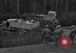 Standbild Bulldozer Osterode Deutschland, 1945, aus Sekunde 40 historischem Filmmaterial Videoclip 65675029074