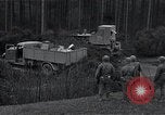 Standbild Bulldozer Osterode Deutschland, 1945, aus Sekunde 41 historischem Filmmaterial Videoclip 65675029074