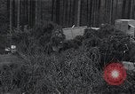 Standbild Bulldozer Osterode Deutschland, 1945, aus Sekunde 44 historischem Filmmaterial Videoclip 65675029074
