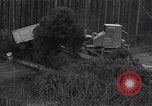 Standbild Bulldozer Osterode Deutschland, 1945, aus Sekunde 50 historischem Filmmaterial Videoclip 65675029074