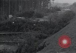 Standbild Bulldozer Osterode Deutschland, 1945, aus Sekunde 60 historischem Filmmaterial Videoclip 65675029074