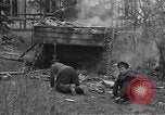 Standbild zerstörten M-4 Tank Osterode Deutschland, 1945, aus Sekunde 4 historischem Filmmaterial Videoclip 65675029075