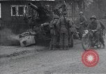 Standbild zerstörten M-4 Tank Osterode Deutschland, 1945, aus Sekunde 26 historischem Filmmaterial Videoclip 65675029075