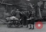 Standbild zerstörten M-4 Tank Osterode Deutschland, 1945, aus Sekunde 41 historischem Filmmaterial Videoclip 65675029075