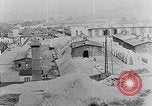 Standbild Befreiung des KZ Mauthausen Mauthausen Österreich, 1945, aus Sekunde 14 historischem Filmmaterial Videoclip 65675029084
