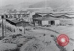 Standbild Befreiung des KZ Mauthausen Mauthausen Österreich, 1945, aus Sekunde 20 historischem Filmmaterial Videoclip 65675029084