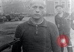 Standbild Befreiung des KZ Mauthausen Mauthausen Österreich, 1945, aus Sekunde 54 historischem Filmmaterial Videoclip 65675029084