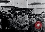 Standbild Befreiung des KZ Mauthausen Mauthausen Österreich, 1945, aus Sekunde 58 historischem Filmmaterial Videoclip 65675029084