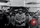 Standbild Befreiung des KZ Mauthausen Mauthausen Österreich, 1945, aus Sekunde 60 historischem Filmmaterial Videoclip 65675029084