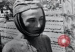 Standbild Leichen gestapelt Mauthausen Österreich, 1945, aus Sekunde 53 historischem Filmmaterial Videoclip 65675029085