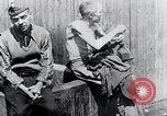 Standbild Leichen gestapelt Mauthausen Österreich, 1945, aus Sekunde 57 historischem Filmmaterial Videoclip 65675029085