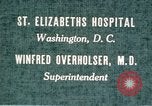 Immagine di Terapia shock per il soldato reclutati Washington DC USA, 1943, secondo 10 filmato di repertorio 65675029089