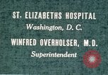 Immagine di Terapia shock per il soldato reclutati Washington DC USA, 1943, secondo 13 filmato di repertorio 65675029089