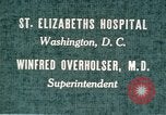Immagine di Terapia shock per il soldato reclutati Washington DC USA, 1943, secondo 14 filmato di repertorio 65675029089