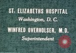 Immagine di Terapia shock per il soldato reclutati Washington DC USA, 1943, secondo 15 filmato di repertorio 65675029089