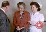 Immagine di Terapia shock per la donna che soffre di malinconia Washington DC USA, 1943, secondo 59 filmato di repertorio 65675029093
