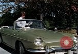 Immagine di nightclub degli anni '60 United States USA, 1964, secondo 34 filmato di repertorio 65675029099