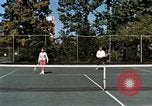 Immagine di nightclub degli anni '60 United States USA, 1964, secondo 55 filmato di repertorio 65675029099
