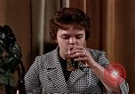 Immagine di Il consumo di alcool United States USA, 1964, secondo 39 filmato di repertorio 65675029100