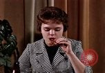 Immagine di Il consumo di alcool United States USA, 1964, secondo 46 filmato di repertorio 65675029100