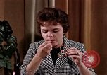 Immagine di Il consumo di alcool United States USA, 1964, secondo 48 filmato di repertorio 65675029100