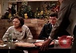 Immagine di Mangiare e bere United States USA, 1964, secondo 40 filmato di repertorio 65675029101