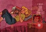 Immagine di Giovane con un neonato United States USA, 1964, secondo 25 filmato di repertorio 65675029102
