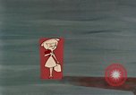 Standbild animation Darstellung moralischer Entscheidungen für Frauen während der sexuellen revoluti United States USA, 1964, aus Sekunde 59 historischem Filmmaterial Videoclip 65675029107