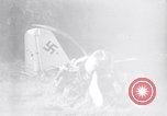 Standbild deutsche Flugzeuge Wrack Colomiers Frankreich, 1947, aus Sekunde 21 historischem Filmmaterial Videoclip 65675029116