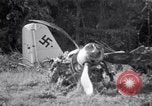 Standbild deutsche Flugzeuge Wrack Colomiers Frankreich, 1947, aus Sekunde 23 historischem Filmmaterial Videoclip 65675029116