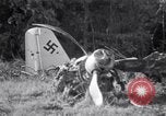 Standbild deutsche Flugzeuge Wrack Colomiers Frankreich, 1947, aus Sekunde 24 historischem Filmmaterial Videoclip 65675029116