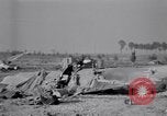 Standbild deutsche Flugzeuge Wrack Colomiers Frankreich, 1947, aus Sekunde 46 historischem Filmmaterial Videoclip 65675029116