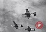 Standbild Bildung von P-61s Colomiers Frankreich, 1947, aus Sekunde 28 historischem Filmmaterial Videoclip 65675029119