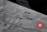 Standbild Bildung von P-61s Colomiers Frankreich, 1947, aus Sekunde 56 historischem Filmmaterial Videoclip 65675029119