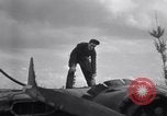 Standbild tanken P-61 Colomiers Frankreich, 1944, aus Sekunde 20 historischem Filmmaterial Videoclip 65675029126