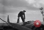 Standbild tanken P-61 Colomiers Frankreich, 1944, aus Sekunde 21 historischem Filmmaterial Videoclip 65675029126