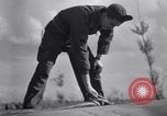 Standbild tanken P-61 Colomiers Frankreich, 1944, aus Sekunde 29 historischem Filmmaterial Videoclip 65675029126