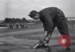 Standbild tanken P-61 Colomiers Frankreich, 1944, aus Sekunde 39 historischem Filmmaterial Videoclip 65675029126