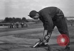 Standbild tanken P-61 Colomiers Frankreich, 1944, aus Sekunde 40 historischem Filmmaterial Videoclip 65675029126