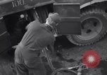 Standbild tanken P-61 Colomiers Frankreich, 1944, aus Sekunde 57 historischem Filmmaterial Videoclip 65675029126