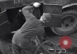 Standbild tanken P-61 Colomiers Frankreich, 1944, aus Sekunde 58 historischem Filmmaterial Videoclip 65675029126