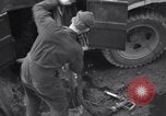 Standbild tanken P-61 Colomiers Frankreich, 1944, aus Sekunde 60 historischem Filmmaterial Videoclip 65675029126
