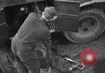 Standbild tanken P-61 Colomiers Frankreich, 1944, aus Sekunde 61 historischem Filmmaterial Videoclip 65675029126
