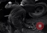 Standbild tanken P-61 Colomiers Frankreich, 1944, aus Sekunde 62 historischem Filmmaterial Videoclip 65675029126