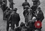 Immagine di Razione di uova e arance Colomiers Francia, 1944, secondo 12 filmato di repertorio 65675029129