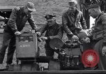 Immagine di Razione di uova e arance Colomiers Francia, 1944, secondo 49 filmato di repertorio 65675029129