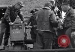 Immagine di Razione di uova e arance Colomiers Francia, 1944, secondo 55 filmato di repertorio 65675029129