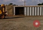 Standbild Gabelstapler Saigon Vietnam, 1967, aus Sekunde 40 historischem Filmmaterial Videoclip 65675029136