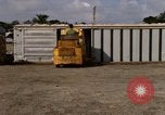 Standbild Gabelstapler Saigon Vietnam, 1967, aus Sekunde 47 historischem Filmmaterial Videoclip 65675029136